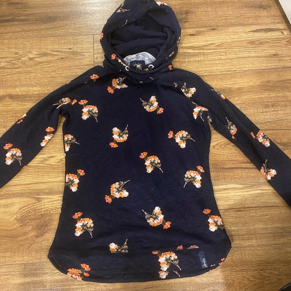 Light hoodie - Picture 2 of 2